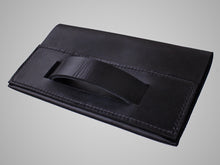 Load image into Gallery viewer, Medi Clutch