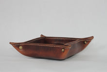 Load image into Gallery viewer, Deluxe Valet